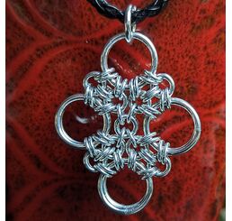 Kurosu Pendant